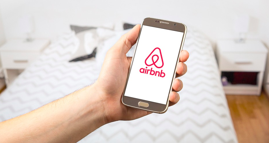 Vacation rental and short-term lease provider Airbnb just announced its official application program interface (API) to help developers create applications for millions of travelers and hosts.